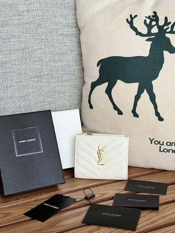 イヴサンローラン財布正面デザイン